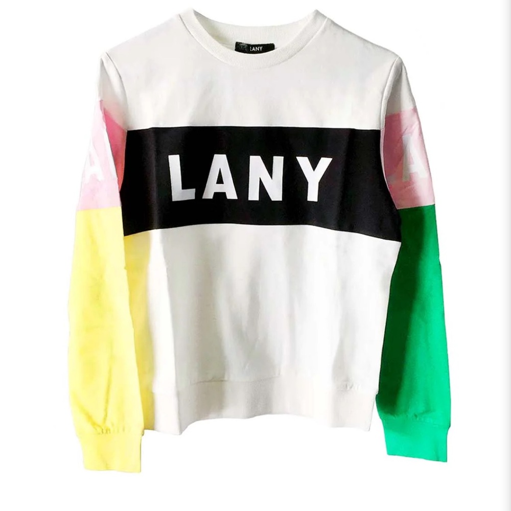 Women’s shirt